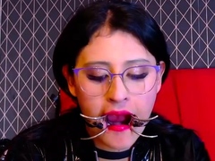 Braunhaarige, Fetisch, Fingern, Latex, Masturbation, Solo