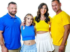 Grosser arsch, Grosser schwanz, Blasen, Hundestellung, Flotter vierer, Natürlichen titten, Jungendliche (18+), Titten