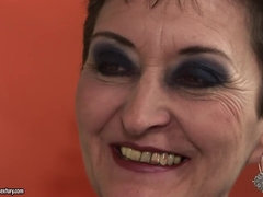 Sucer une bite, Brunette brune, Couple, Gorge profonde, Faciale, Hd, Masturbation, Mature