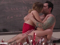 18 años, Amateur, Rubia, Mamada, Garganta profunda, Sexo duro, Estudiante, Maestra