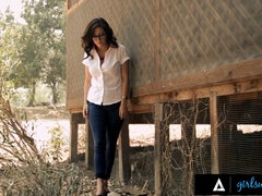 Большая жопа, Большие сиськи, Постарше, Сидя на лице, Ноги, Лесбиянка, Наездница, Сиськи