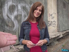 18 ans, Gros cul, Grosse bite, Argent, Seins naturels, De plein air, Pov, Nénés