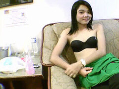 Asiatisch, Schlafzimmer, Besamung, Aufs gesicht abspritzen, Jungendliche (18+), Thai, Hure