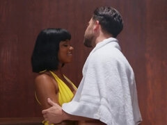 Pijpbeurt, Stel, Interraciaal, Latijnse vrouw, Saunazaal, Tiener, Trio