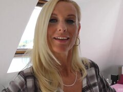Grosser schwanz, Blondine, Blasen, Prominente, Nahaufnahme, Spermaladung, Deutsch, Mutti