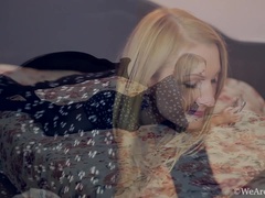 Arsch, Blondine, Lingerie, Masturbation, Reif, Geschwollene nippel, Strümpfe, Tätowierung