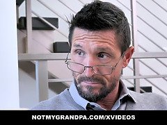 Arsch, Braunhaarige, Spermaladung, Grossvater, Hd, Muschi, Schreiend, Jungendliche (18+)
