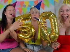 Belle grosse femme bgf, Rondelette, Doigter, Hd, Lesbienne, Léchez, Orgasme, Webcam