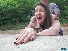 Gros cul, Grosse bite, Gros seins, Sucer une bite, Brunette brune, En levrette, Pov, Public