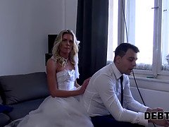 Braut, Gehörnter ehemann, Kleid, Milf, Realität, Strümpfe, Tätowierung, Hochzeit