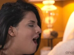 Arsch, Blasen, Paar, Spermaladung, Füsse, Handjob, Muschi, Serbisch