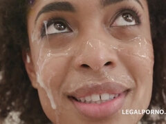Anal, Cul, Sucer une bite, Double pénétration anale, Partouze, Interracial, Adolescente, Nénés