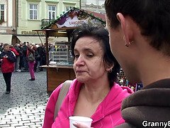 Pijpbeurt, Bruinharig, Omie, Hd, Rijpe lesbienne, Realiteit, Rijden, Tieten likken