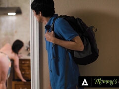 Anaal, Grote kont, Grote mammen, Hondjeshouding, Kut duiken, Realiteit, Spuiten, Stiefmoeder