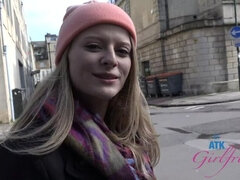 Amateur, Gros cul, Doigter, Petite amie, Pov, Chatte, Rasée, Voyeur