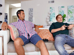 Gros seins, Noire, Sucer une bite, Brunette brune, Queue, En levrette, Interracial, Chatte