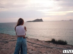 Blond, Pijpbeurt, Sperma in gezicht, 1 man 2 vrouwen, Zoenen, Likken, Buiten, Kut duiken