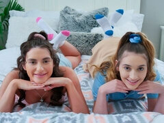 Сногсшибательные, Жопа, Минет, Брюнетки, Группа, Ласковые ручки, Бритые, Молоденькие