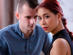 Morena, Estilo perrito, Besar, Lencería, Tímido, Medias largas, Adolescente, Tetas