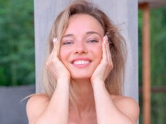 Erstaunlich, Arsch, Blondine, Brille, Handjob, Im freien, Solo, Titten