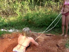 Tussi, Grosse titten, Bikini, Vollbusig, Fetisch, Natürlichen titten, Im freien, Titten