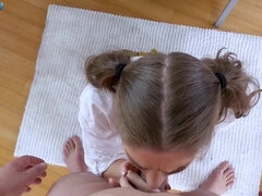 Grosser arsch, Braunhaarige, Fingern, Natürlichen titten, Nippel, Pov, Geschwollene nippel, Muschi