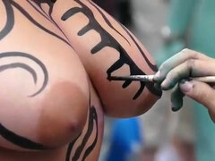 Grote mammen, Pijpbeurt, Rondborstig, Diep in de keel, Lul, Natuurlijk, Tepels, Orgasme