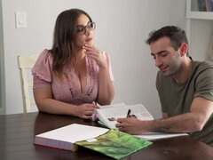 Mamada, Morena, Gafas, Sexo duro, Enorme, Medias largas, Estudiante, Maestra