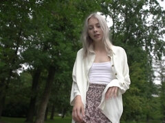 Блондинки, Мастурбация, На публике, Соло