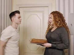 Grosser schwanz, Küche, Reif, Milf, Muschi, Rotschopf, Rasiert, Strümpfe