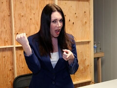 Sucer une bite, Brunette brune, Éjaculer dans la bouche, Tir de sperme, Branlette thaïlandaise, Mère que j'aimerais baiser, Pov, Nénés