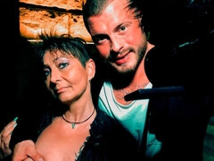 デカパイ, 浮気者, 汚れた　, 自然山雀, ハメ撮り, 剃毛, ショートヘア, タトゥー