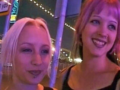 18 летние, Большая жопа, Минет, Британки, Эксгибиционист, Секс без цензуры, Лизание, Киски