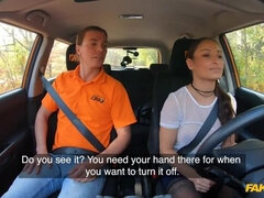 Auto, Buiten, Doordringend, Gezichtspunt, Kut duiken, Kort haar, Kousen, Tieten likken