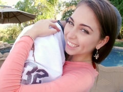 Adorable, Sucer une bite, Brunette brune, Poupée, Branlette thaïlandaise, Hard, De plein air, Adolescente