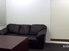 Leie, Hinterzimmer, Grosser arsch, Grosse titten, Blondine, Blasen, Milf, Solo