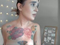 Inked amateur teen shows me her bald pussy on webcam!