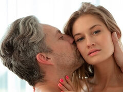 Blonde, Sucer une bite, Doigter, Poilue, Embrassement, Chatte, Maigrichonne, Adolescente