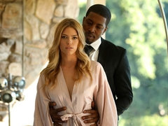 Arsch, Schwarz, Blondine, Hundestellung, Interrassisch, Küssen, Jungendliche (18+), Titten