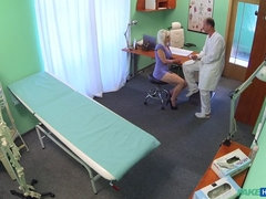 Amateur, Blonde, Sucer une bite, Médecin, Doigter, Chatte, Lécher le sphincter, Voyeur