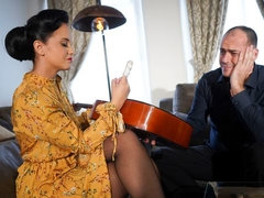 Tetas grandes, Mamada, Morena, Vestido, Pajear, Ama de casa, Madres para coger, Medias largas