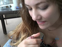 Enthousiasteling, Kont, Blond, Sperma in mond, Kut duiken, Geschoren, Mager, Strippen