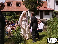 Gros seins, Blonde, Mariée, Plantureuse, Tromperie, Hd, Seins naturels, Mariage