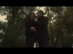 Braunhaarige, Fingern, Küssen, Lesbisch, Natürlich, Kurzes haar, Tätowierung