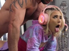 18 ans, Cul, Nana, Sucer une bite, En gros plan de très près, Hard, Hd, Nénés