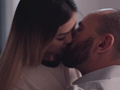 Aziatisch, Slaapkamer, Zwart, Sperma, Likken, Doordringend, Tatoeage, Tieten likken