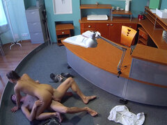 Amateur, Culo, Lamer culo, Penetracion con dedos, Enfermera, Oficina, Bragas, Coño