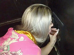 Enthousiasteling, Pijpbeurt, Braziliaans, Man die toekijkt, Sperma in mond, Muurgat