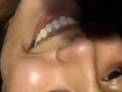 Enthousiasteling, Grote mammen, Bruinharig, Latijnse vrouw, Masturbatie, Rijpe lesbienne, Mexicaans, Alleen