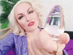 Milf solo, ejaculating, big booty cougar